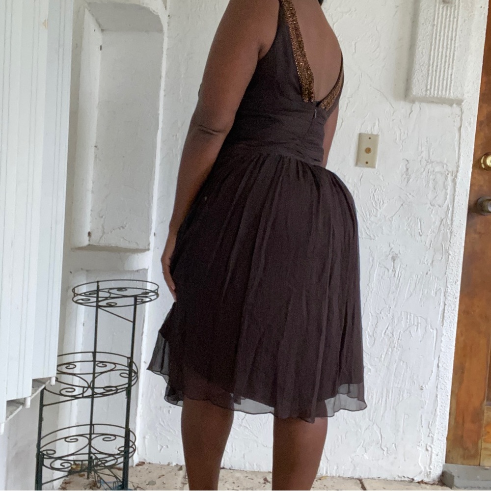 Maggy London Brown Silk Chiffon Beaded V Neck Sleeveless Midi Knee Length Dress! - Picture 3 of 6